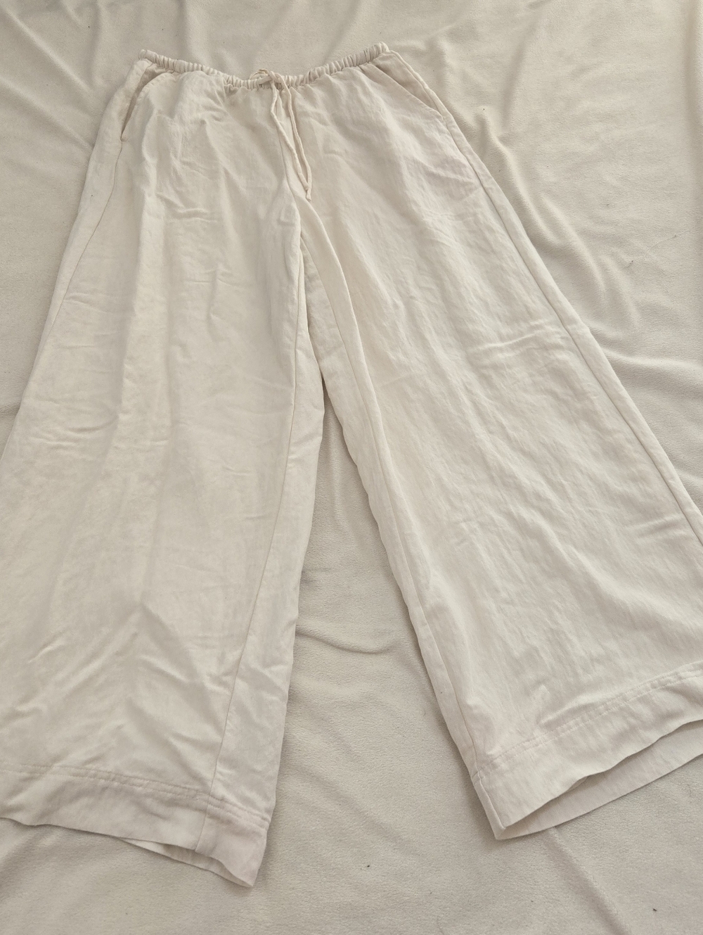 Isla IvorybPalazzo Pants Wide Leg Pull On Elastic Waist Size Small